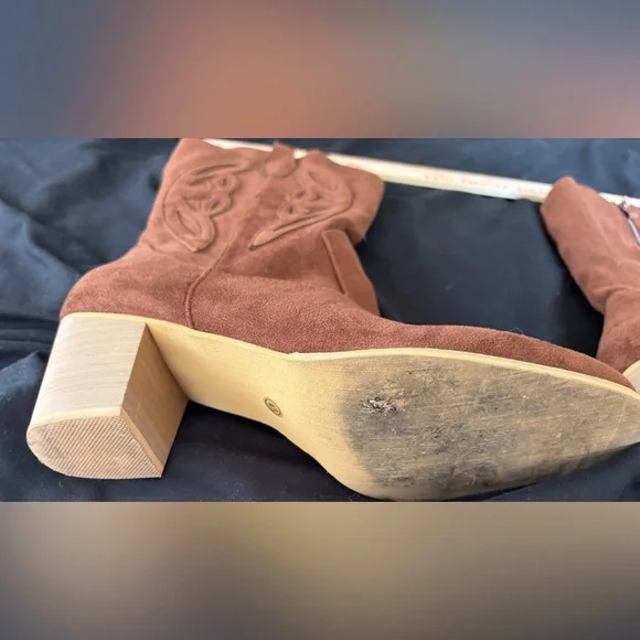 Suede Western Block Heel Boots - Brown Women’s Size 11 Cowgirl Western - Picture 8 of 12